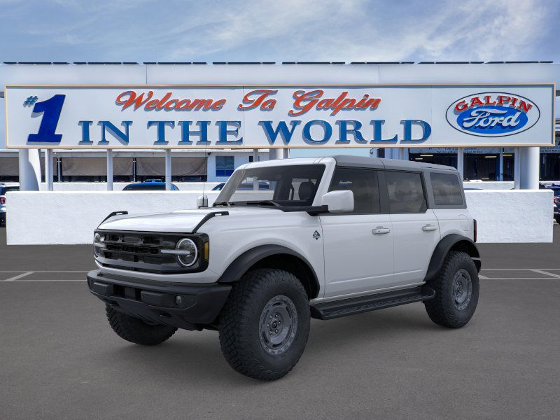 2025 Ford Bronco 4-Door Outer Banks's photo
