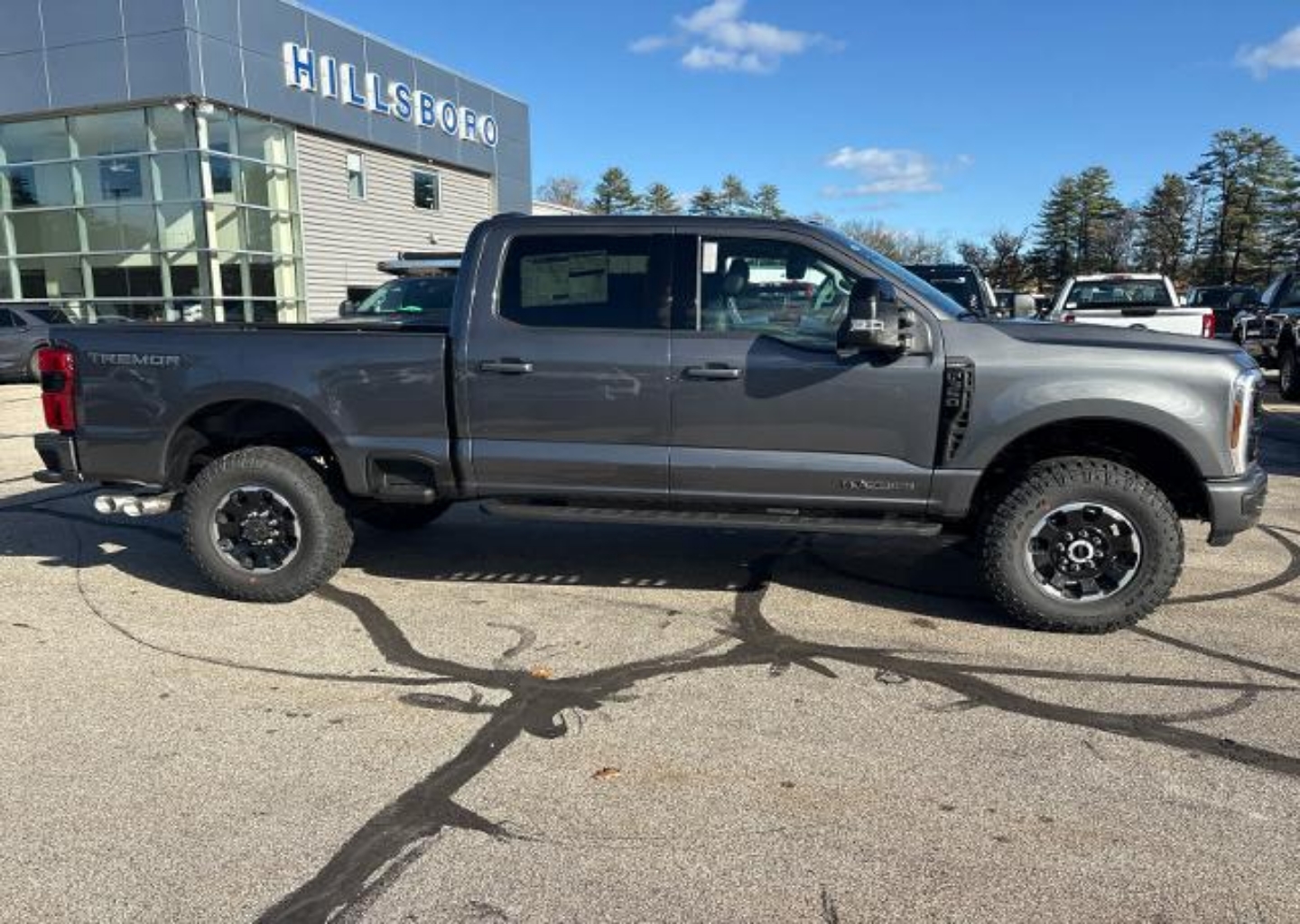 2026 Ford F-350 Super Duty Lariat's photo