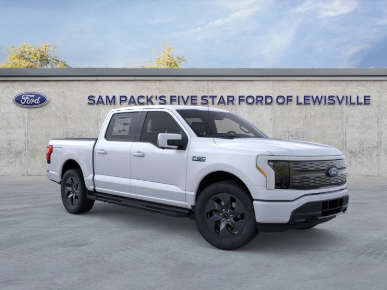 2025 Ford F-150 Lightning LARIAT