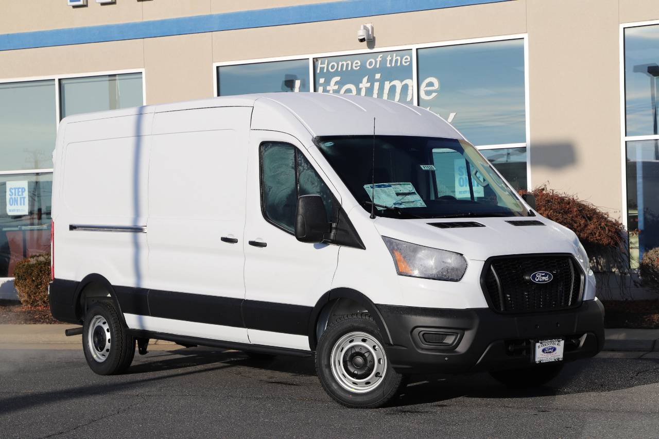2026 Ford Transit Van Base's photo
