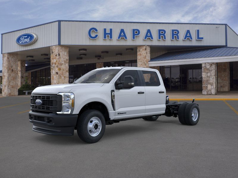 2026 Ford F-350 Super Duty Chassis Cab XL's photo