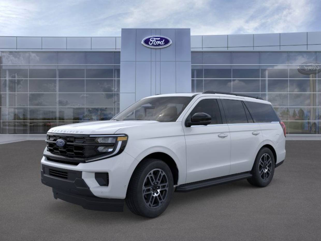 2025 Ford Expedition Active's photo