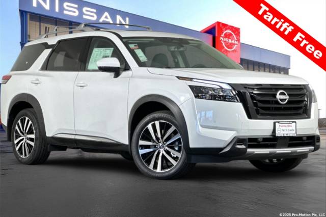 2025 Nissan Pathfinder Platinum