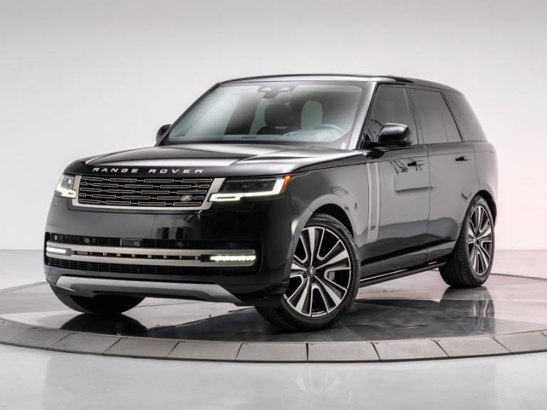2024 Land Rover Range Rover P530 SE