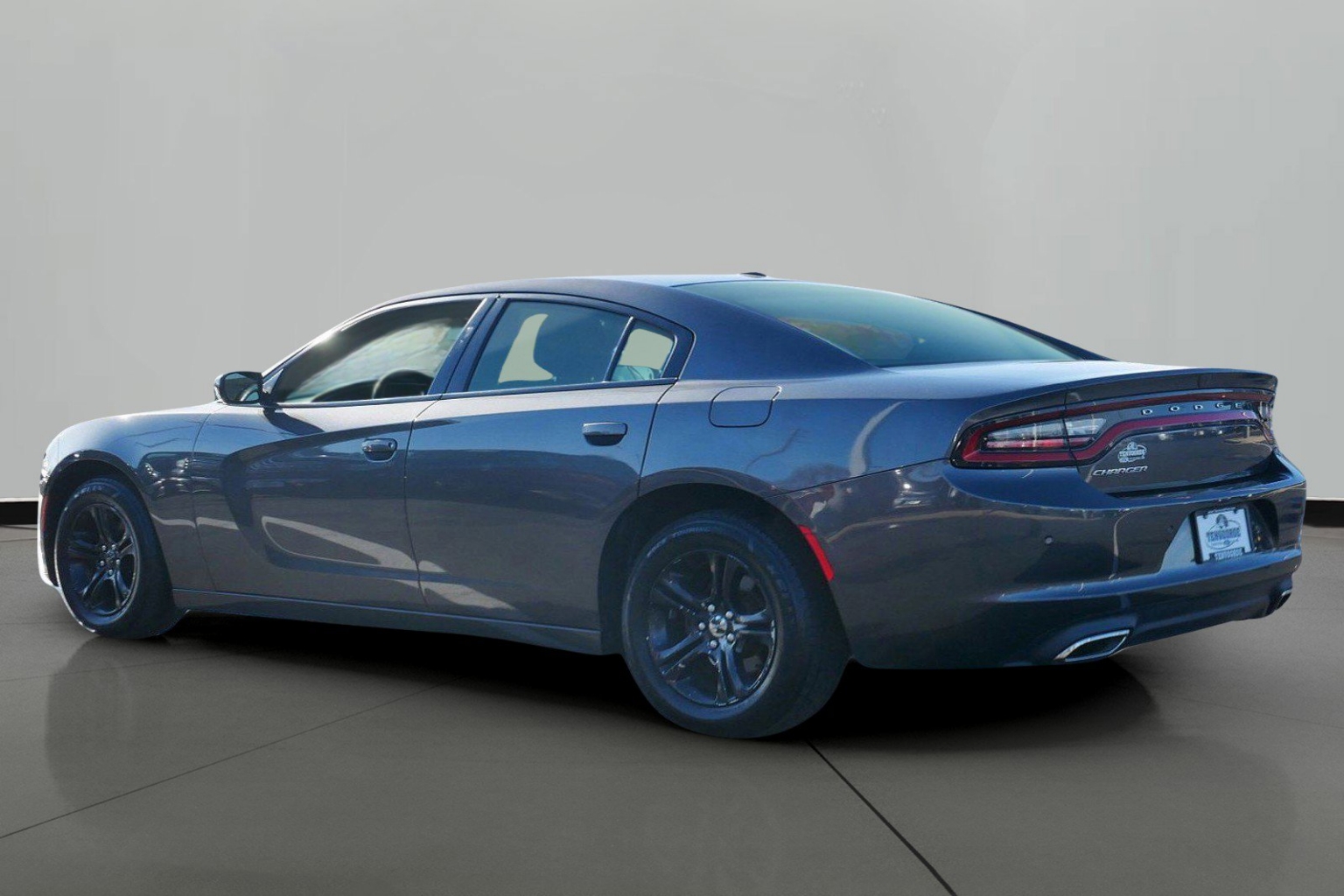 Used 2019 Dodge Charger SXT with VIN 2C3CDXBG6KH507685 for sale in St. Cloud, Minnesota