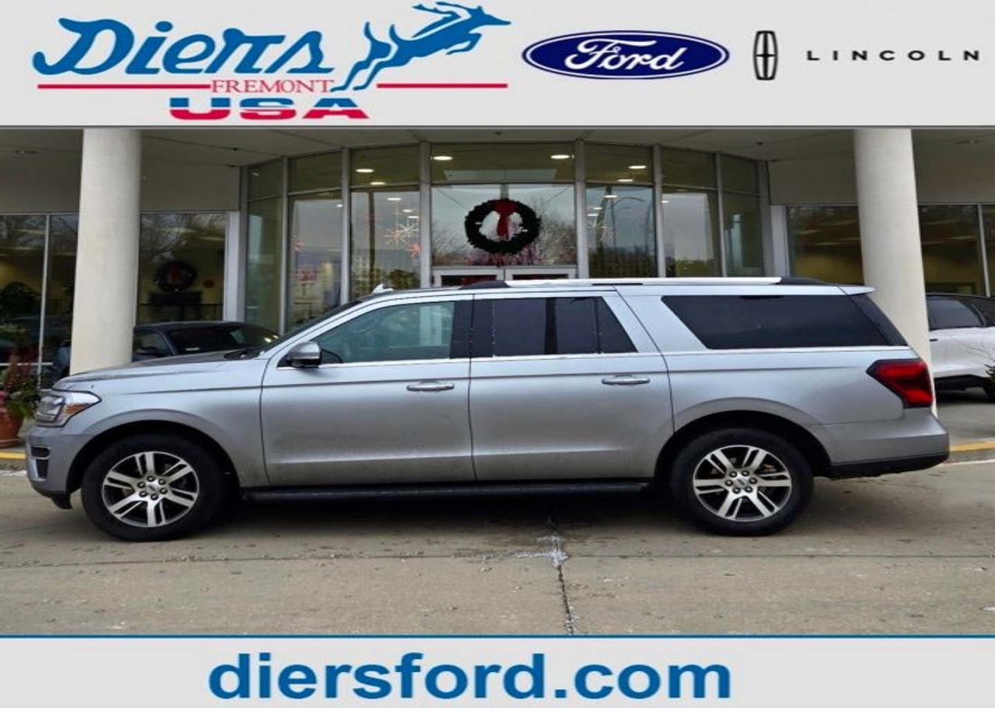 2024 Ford Expedition Limited's photo