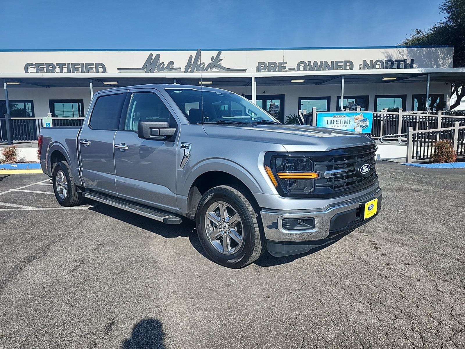 2025 Ford F-150 XLT's photo