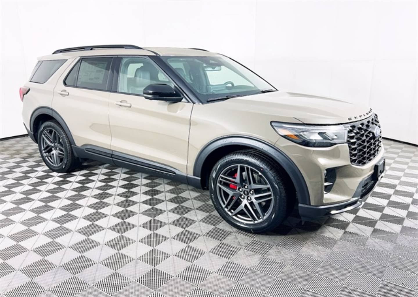 2026 Ford Explorer ST's photo