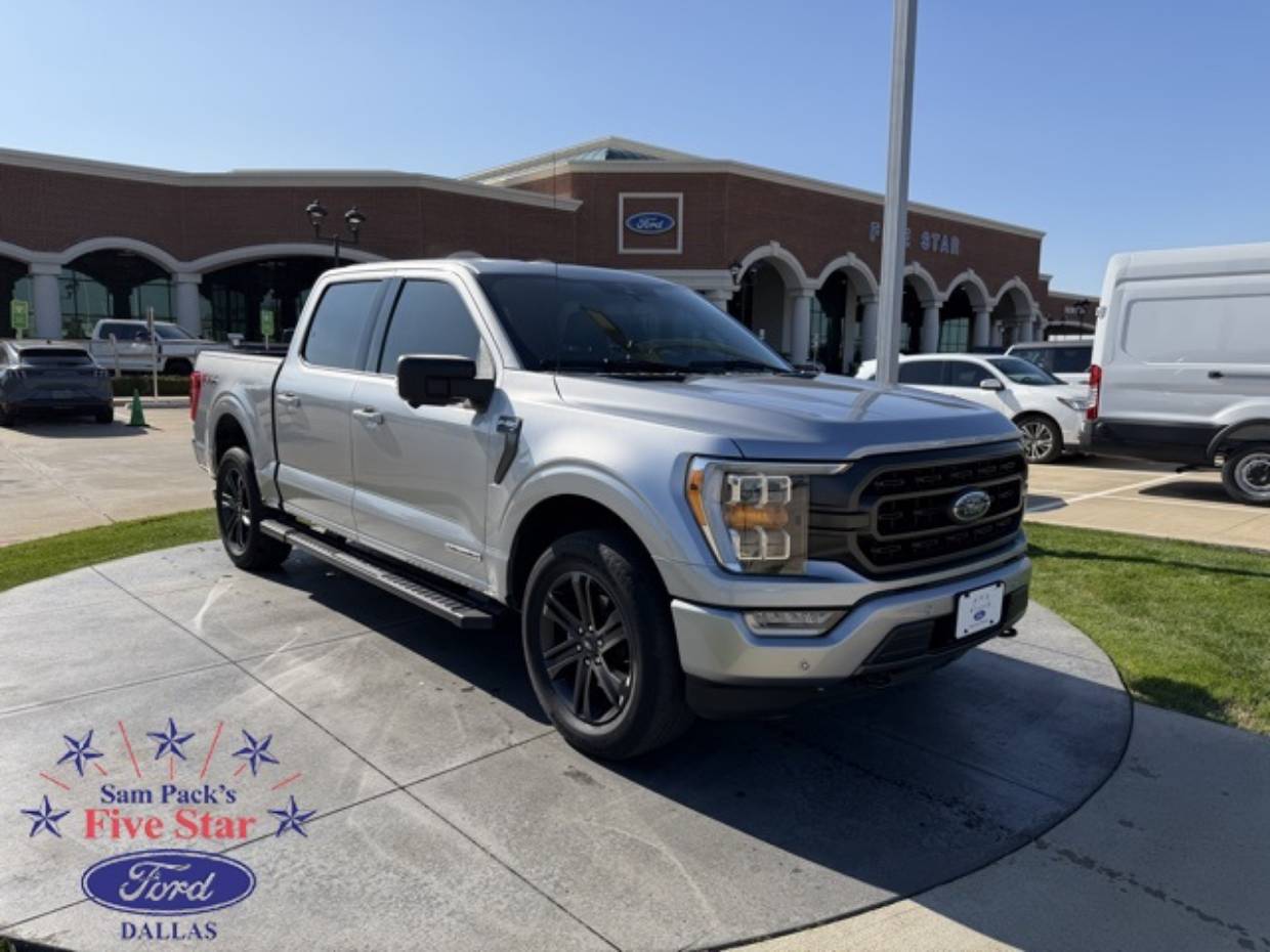 2021 Ford F-150 XLT's photo