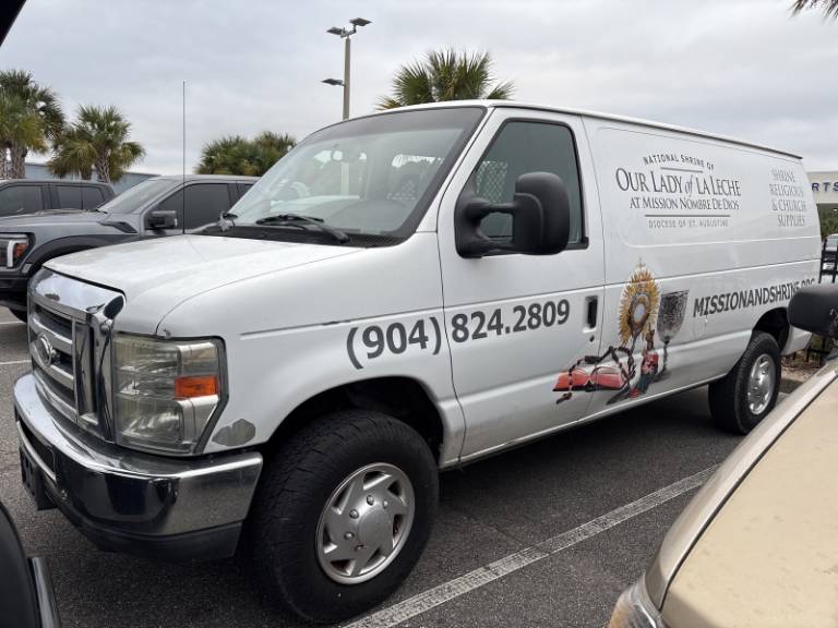 2013 Ford E-350SD Commercial