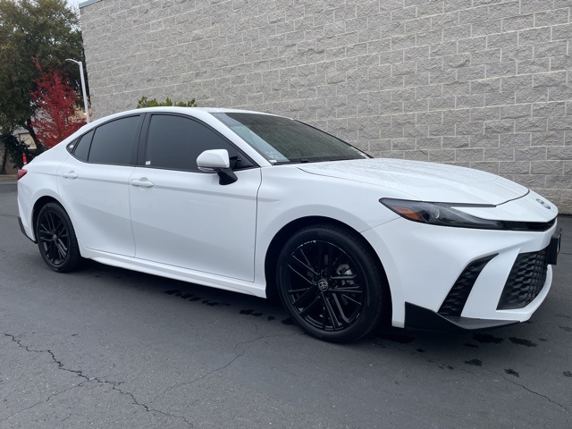 Used 2025 Toyota Camry SE