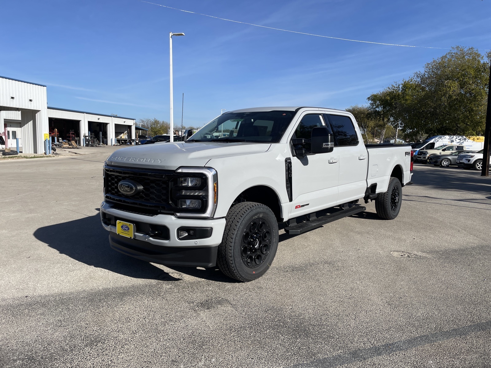 2026 Ford F-350 Super Duty Lariat's photo