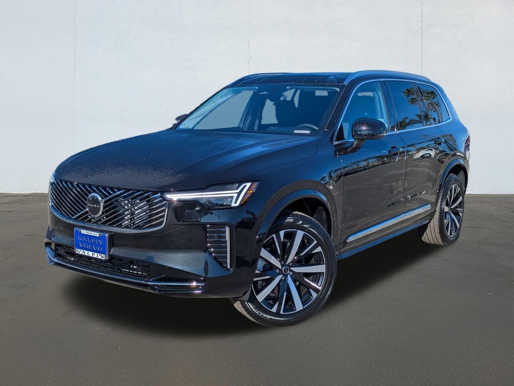 2026 Volvo XC90 B5 Core