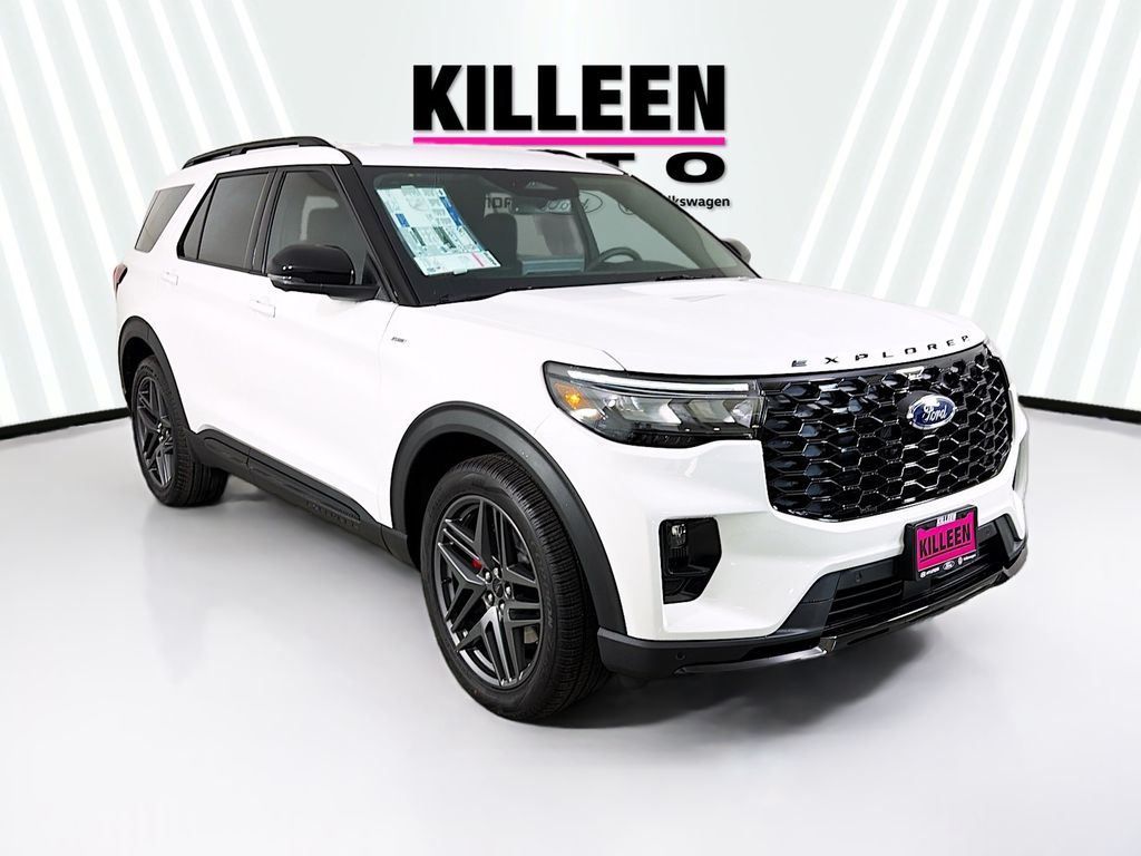 2026 Ford Explorer ST-LINE's photo