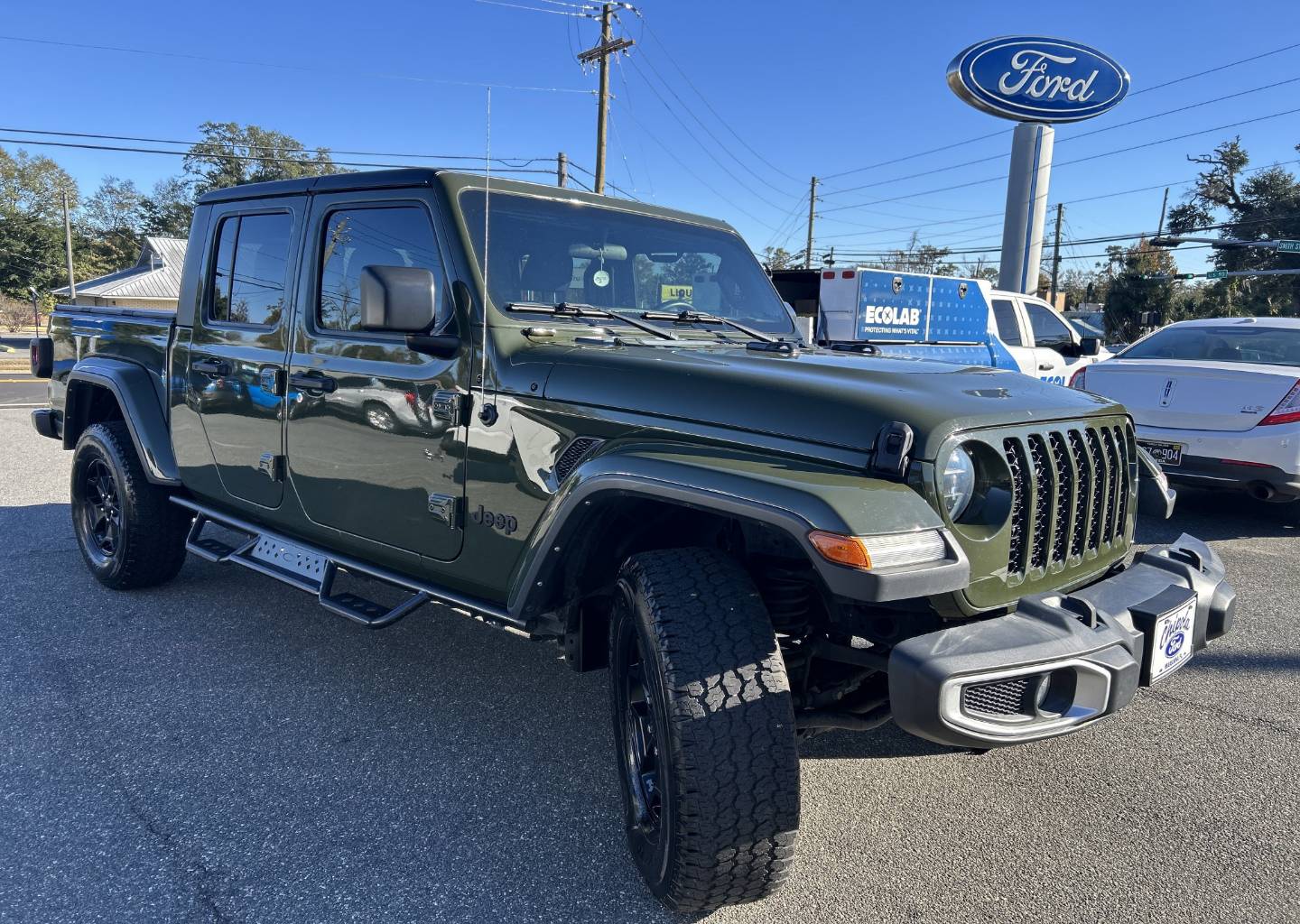2022 Jeep Gladiator Sport S's photo