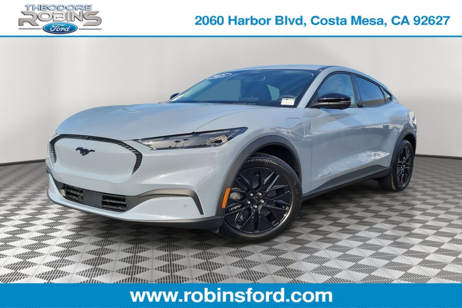 2025 Ford Mustang Mach-E Select RWD's photo