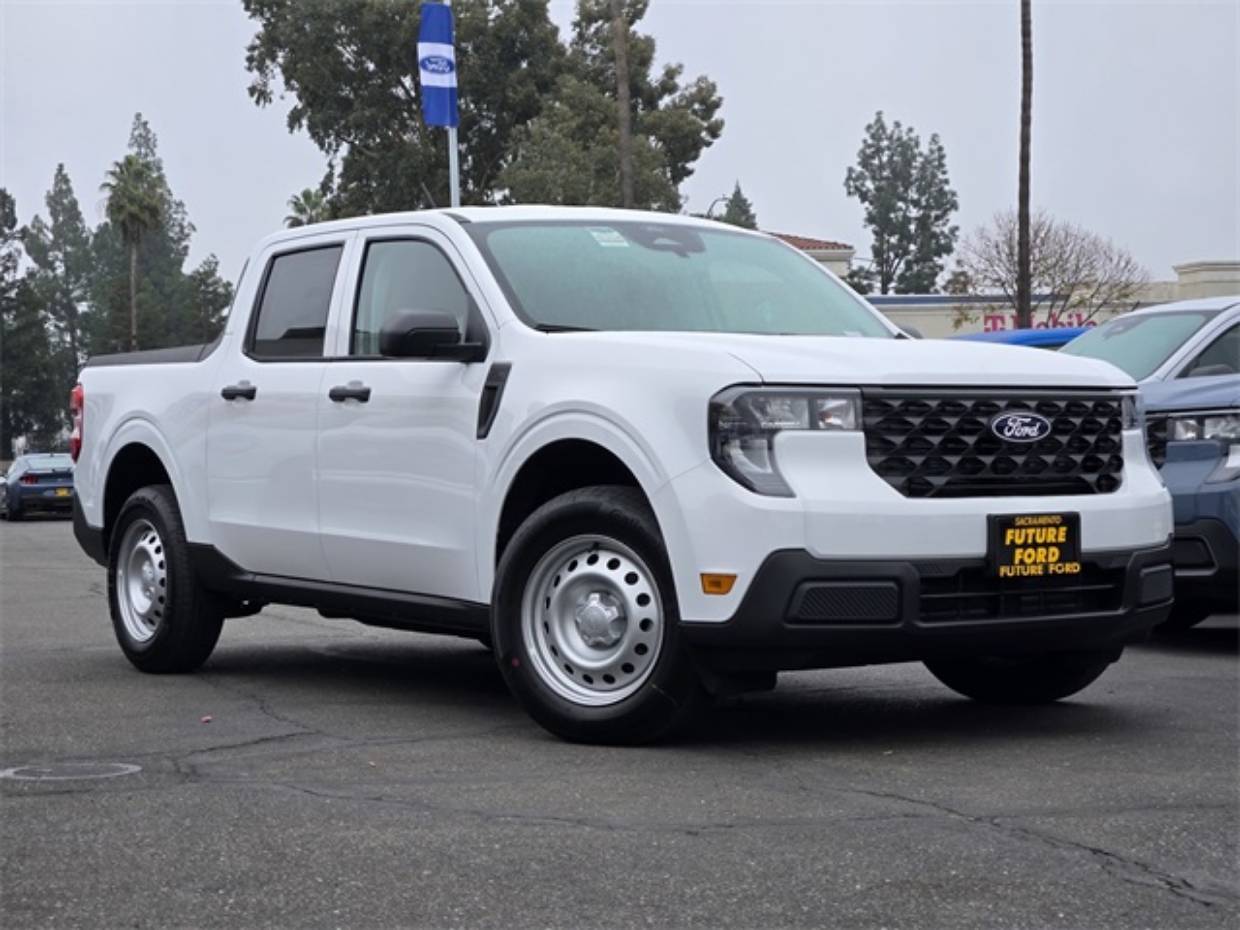 2026 Ford Maverick XL's photo