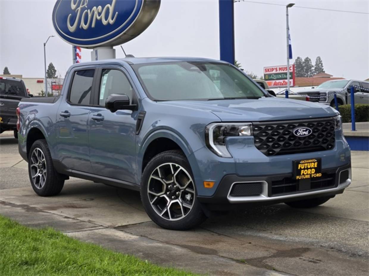 2025 Ford Maverick Lariat's photo