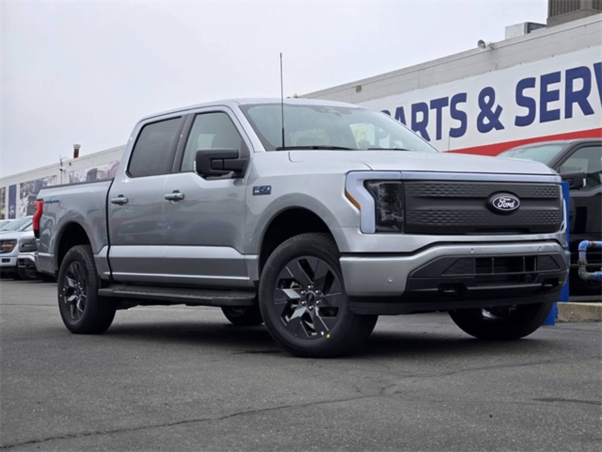 2025 Ford F-150 Lightning Flash's photo
