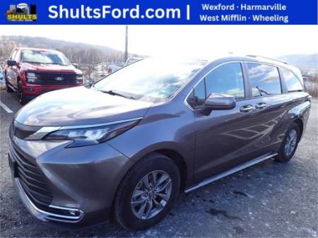 2024 Toyota Sienna XLE