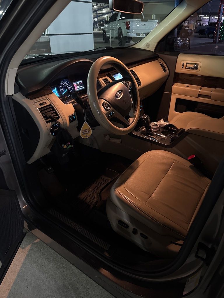 2019 Ford Flex Limited's photo