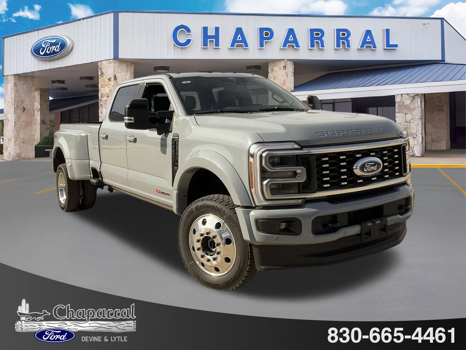 2026 Ford F-450 Super Duty Platinum's photo