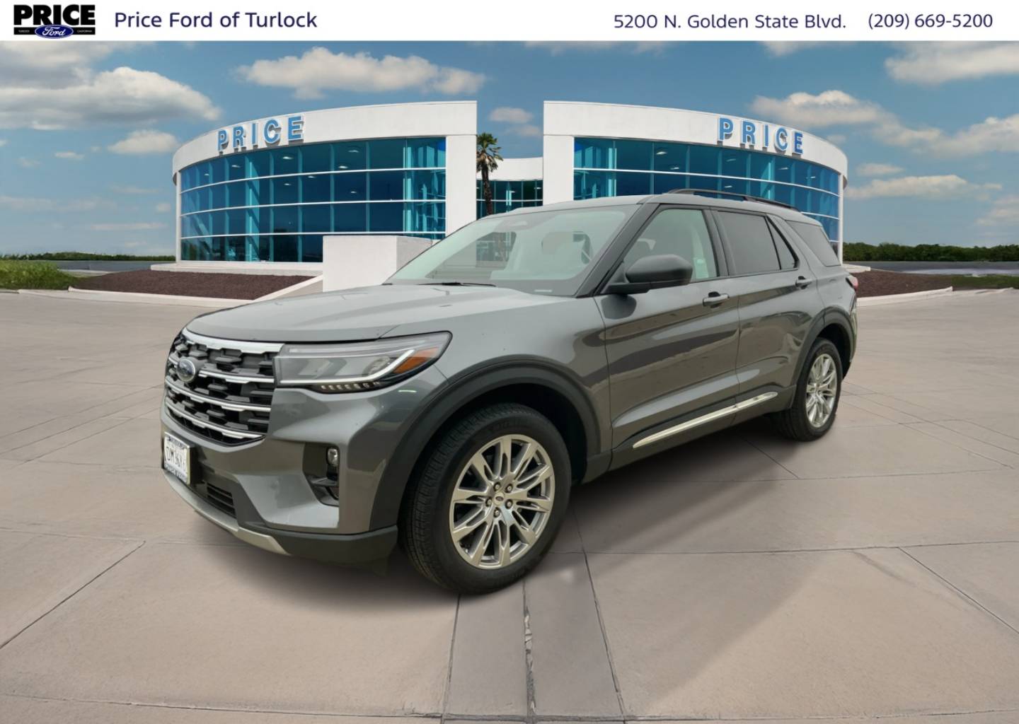 2025 Ford Explorer Active's photo
