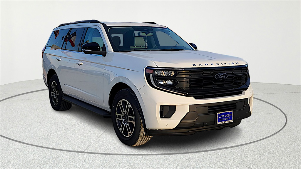 2025 Ford Expedition Active's photo
