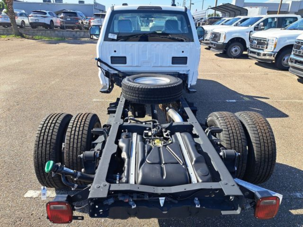 2025 Ford F-350 Super Duty Chassis Cab XL - Photo 6