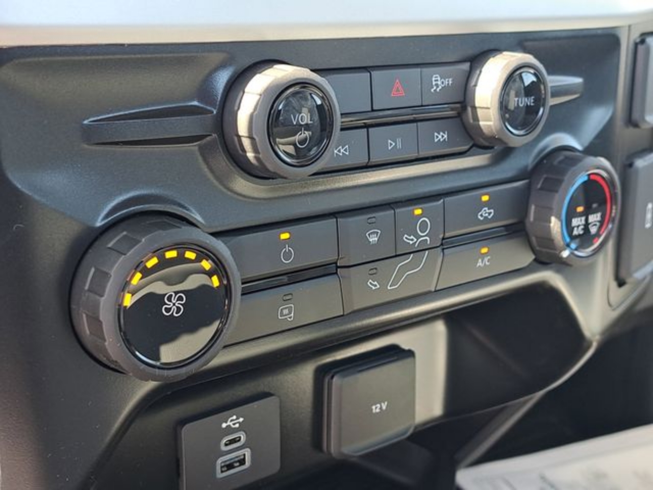 2025 Ford F-350 Super Duty Chassis Cab XL - Photo 16