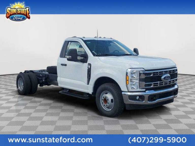 2025 Ford Super Duty F-350 DRW XL