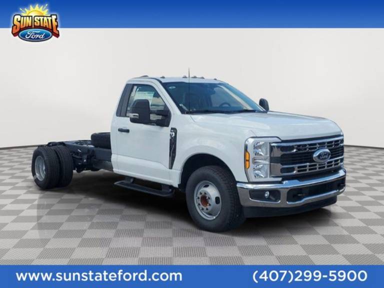 2025 Ford Super Duty F-350 DRW XL