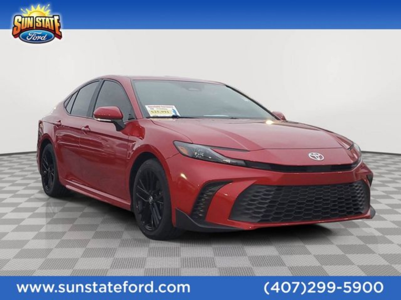 2025 Toyota Camry SE's photo