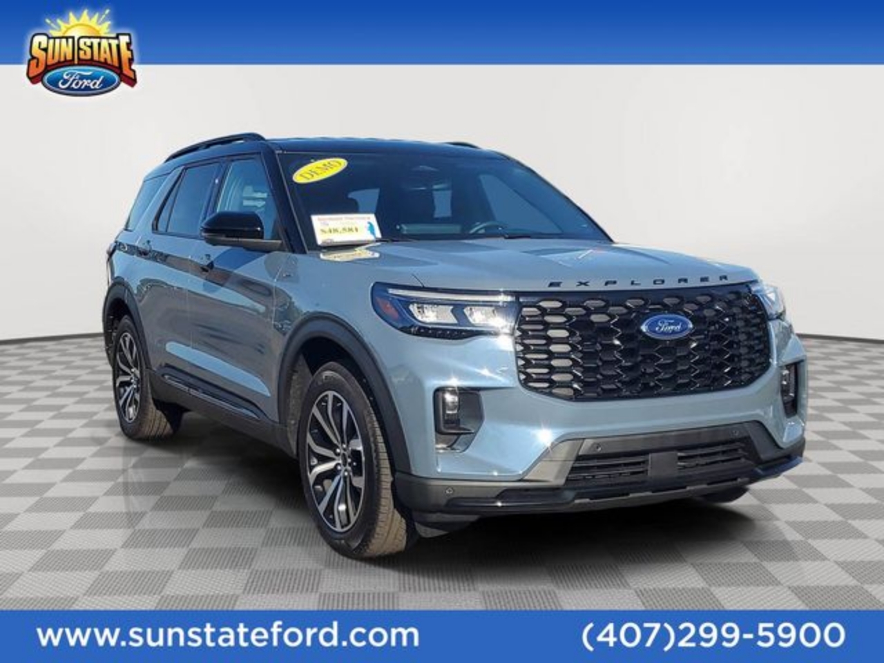 2025 Ford Explorer ST-LINE's photo