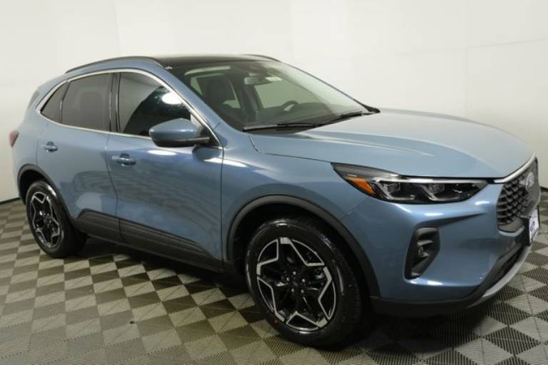 2026 Ford Escape Platinum