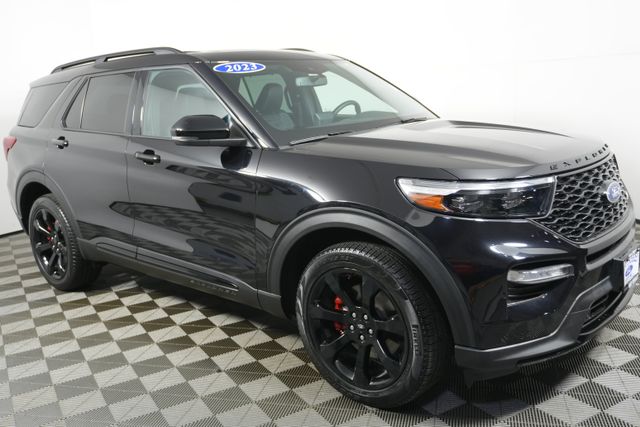 2023 Ford Explorer ST's photo