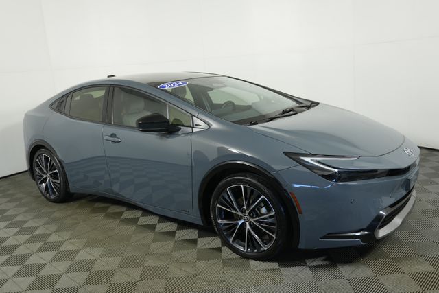 Used 2024 Toyota Prius Limited with VIN JTDADABU4R3011058 for sale in Kansas City
