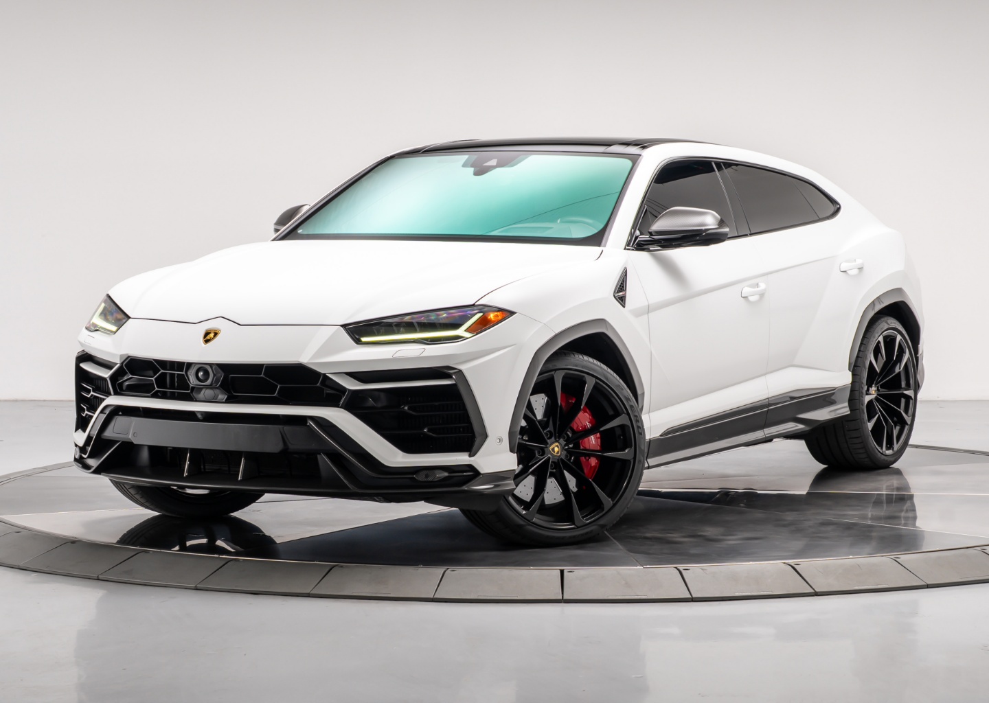 2022 Lamborghini Urus Base's photo