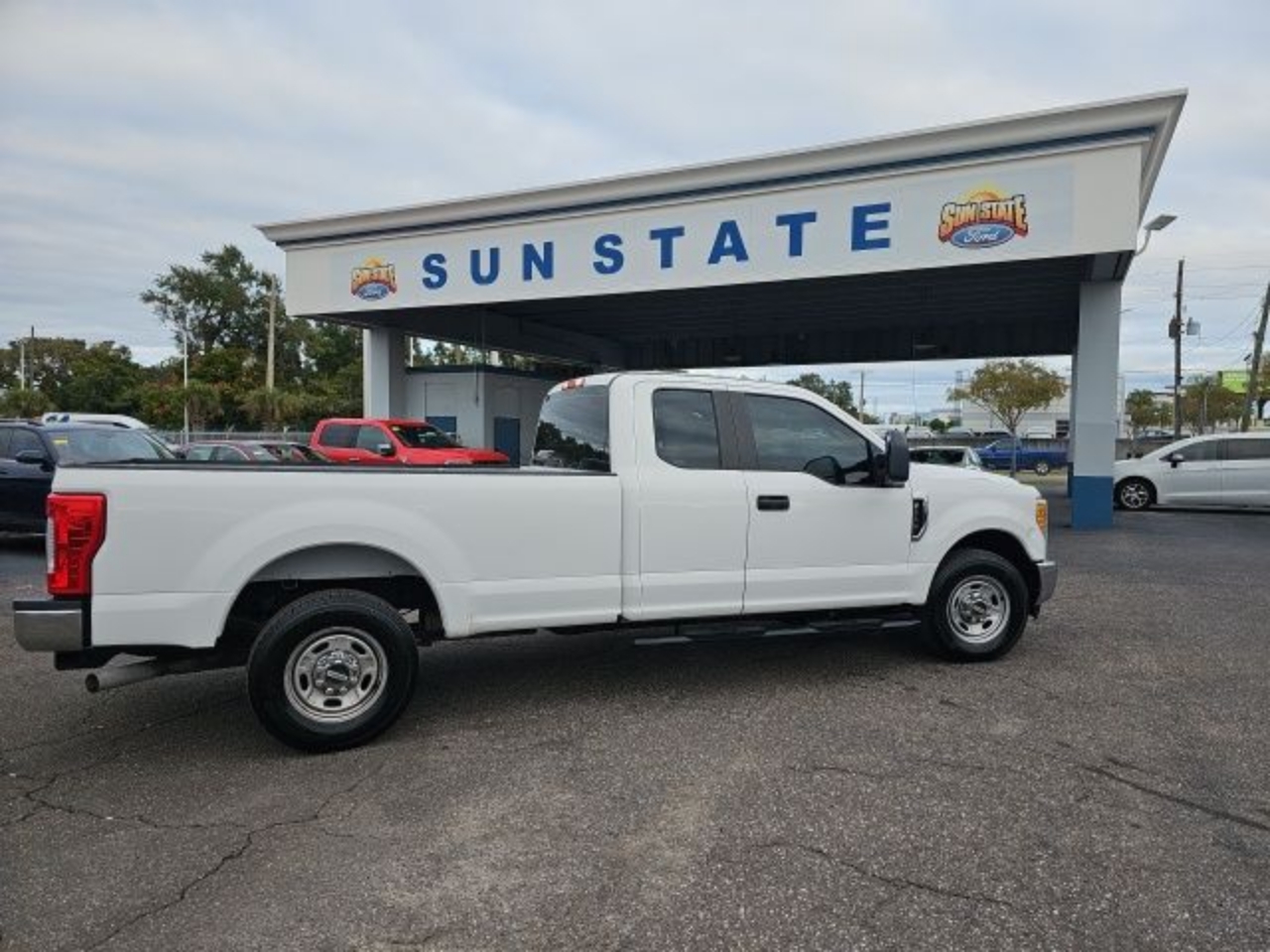 2017 Ford F-250 Super Duty XL's photo