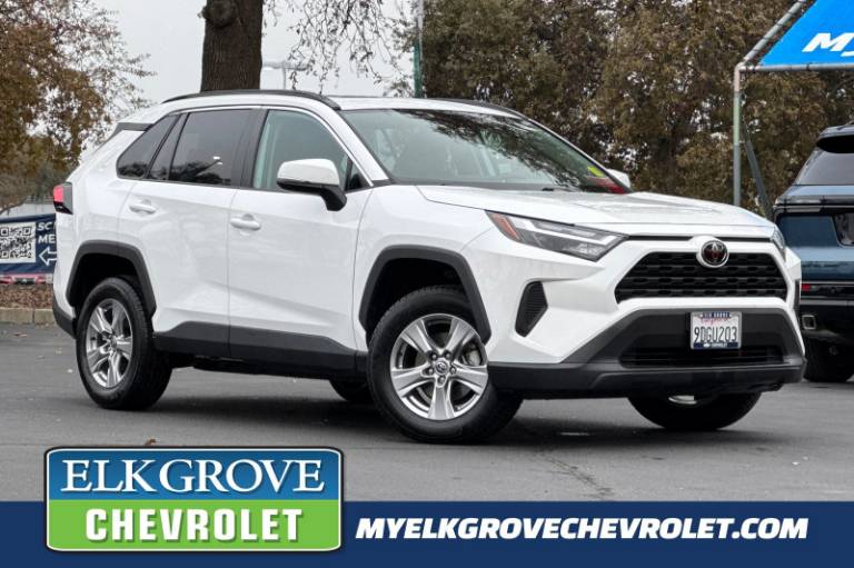 2022 Toyota RAV4 XLE