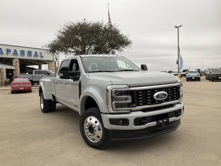 2026 Ford Super Duty F-450 DRW Platinum