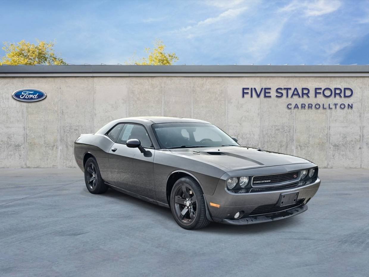 2013 Dodge Challenger R/T's photo