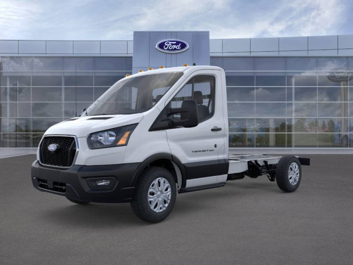 2026 Ford Transit Cutaway Base's photo