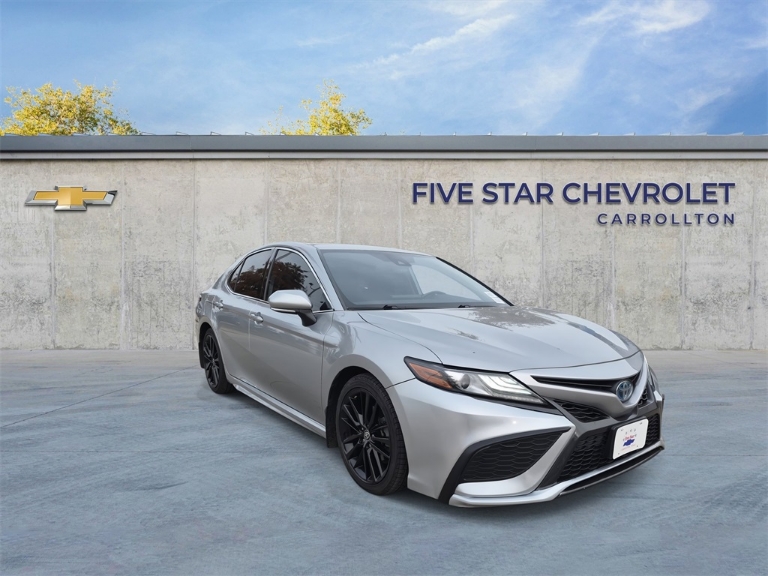 2022 Toyota Camry Hybrid XSE