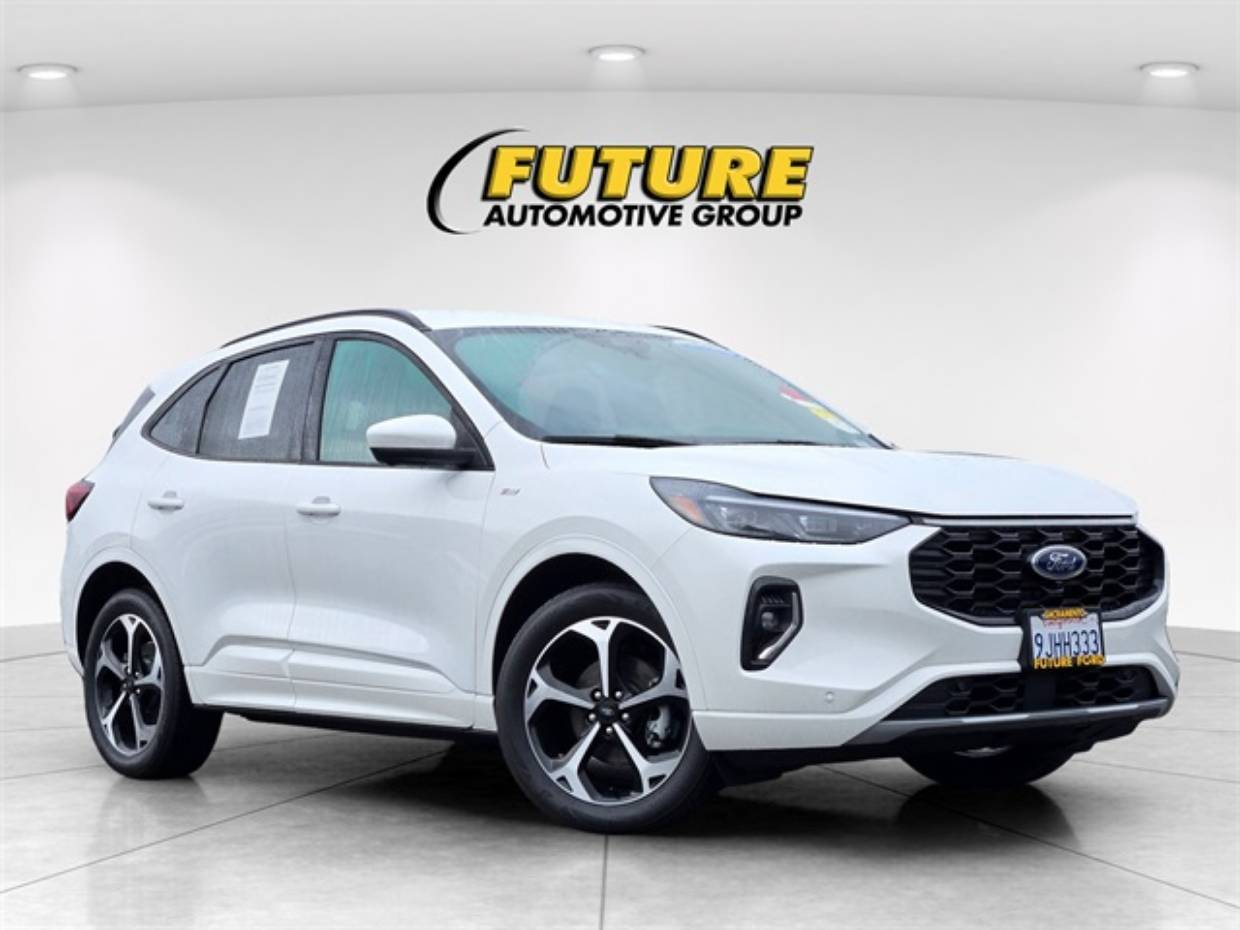 2023 Ford Escape ST-Line Elite's photo