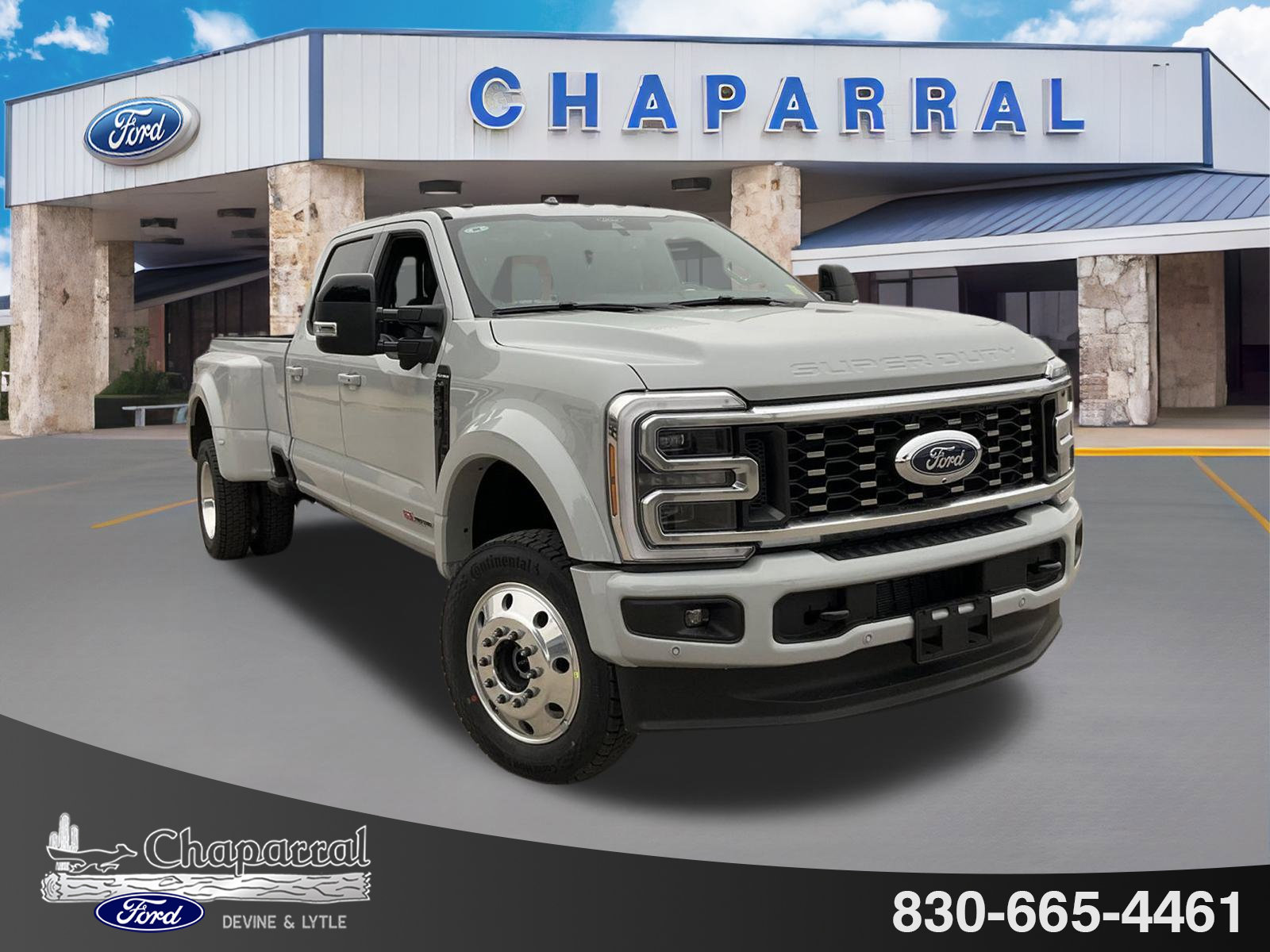 2026 Ford F-450 Super Duty Platinum's photo