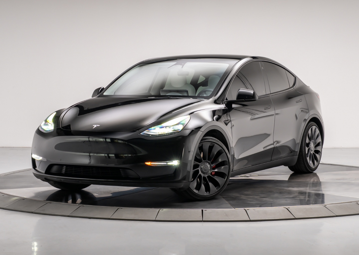 2022 Tesla Model Y Performance's photo