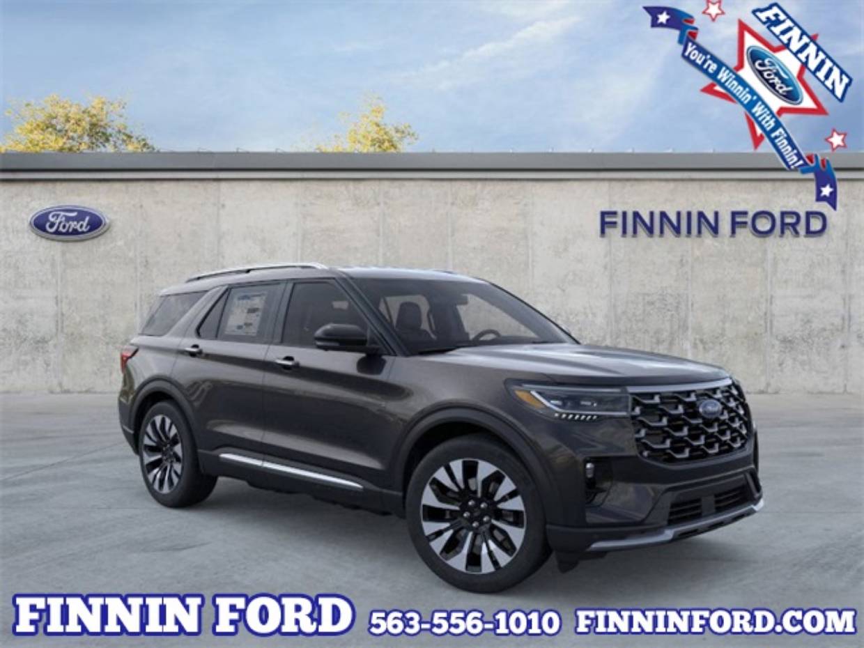 2026 Ford Explorer Platinum's photo