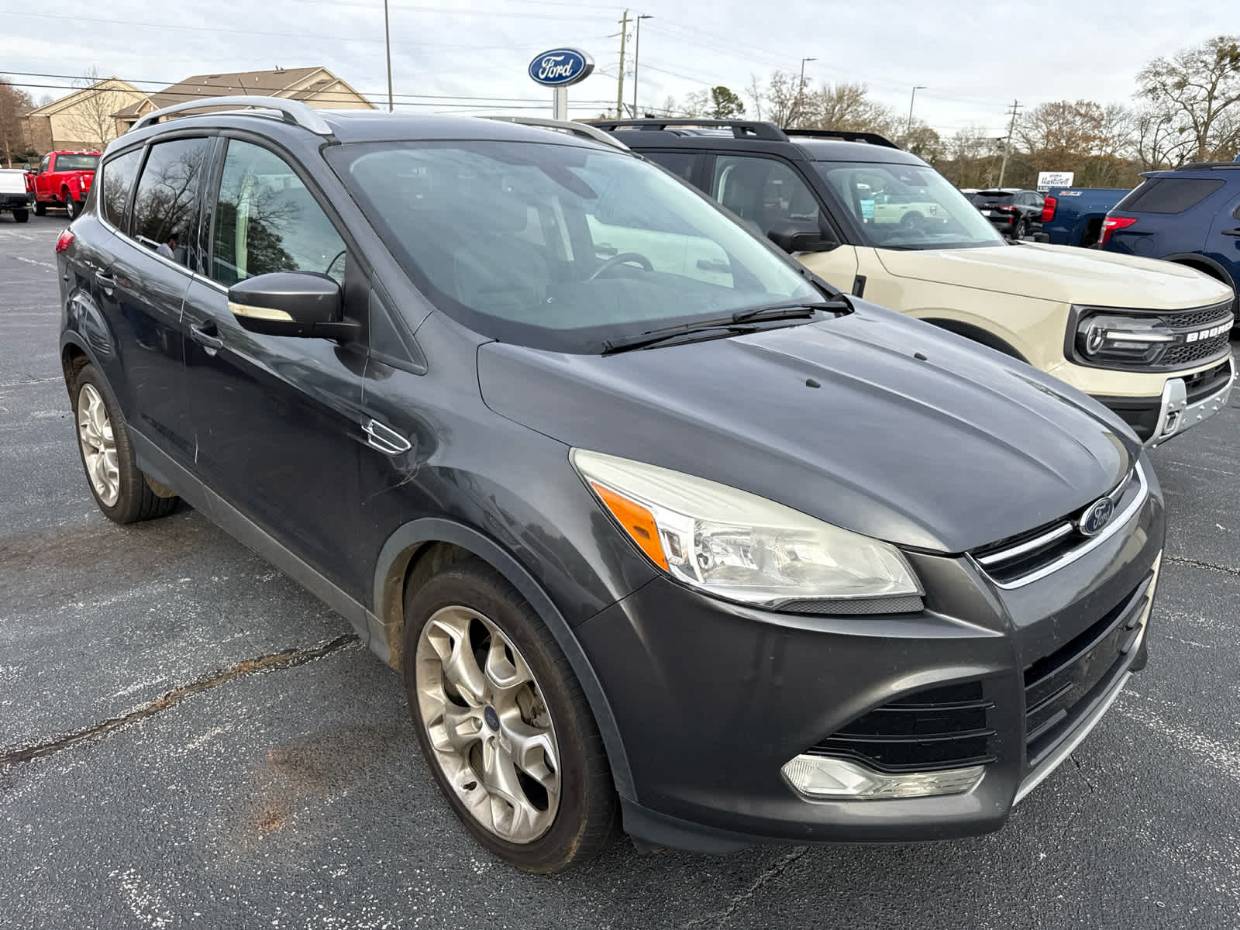 2015 Ford Escape Titanium's photo