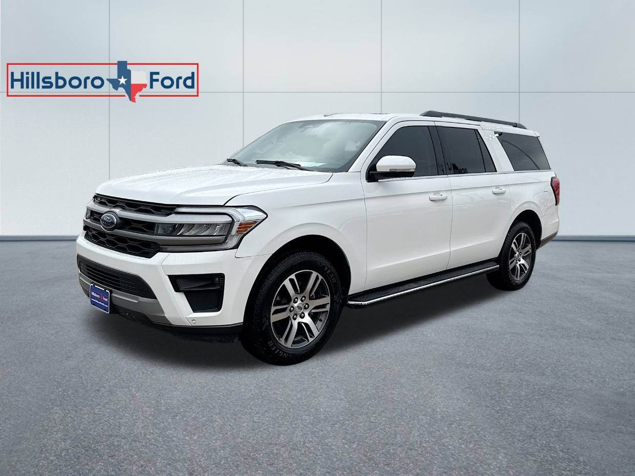 2023 Ford Expedition XLT's photo